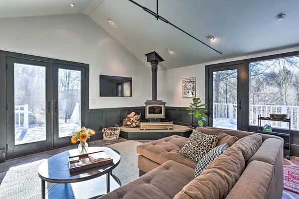 Photo 1 - Charming Livingston Manor Cabin w/ Hot Tub!