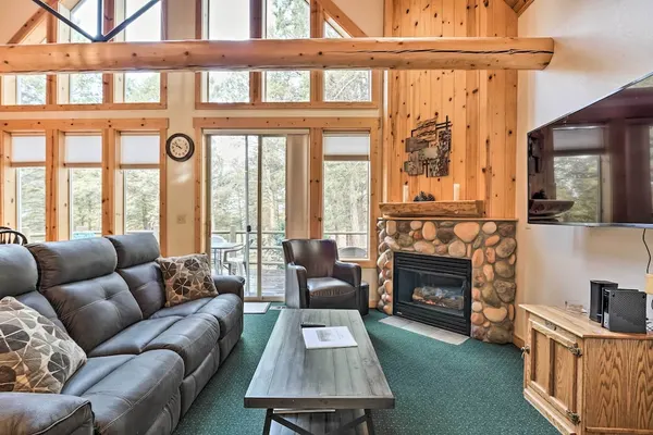Photo 1 - Chalet at Running Y Resort w/ Wraparound Deck!
