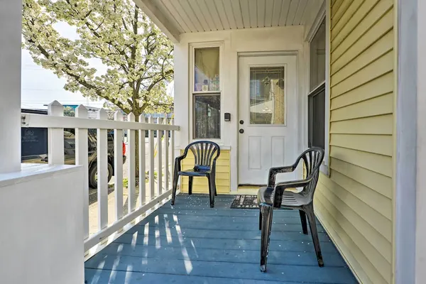 Photo 1 - Wildwood Apartment - Porch & Enclosed Sunroom!