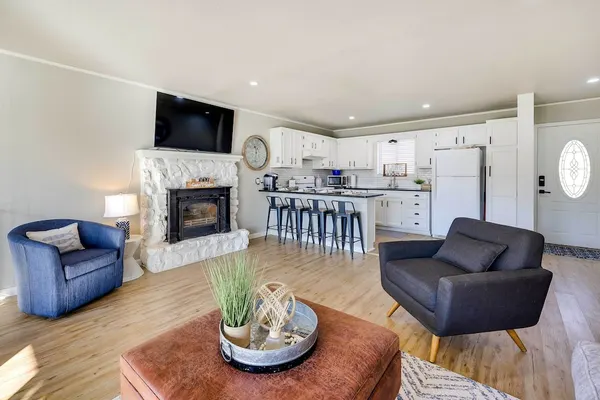 Photo 1 - Lakefront Oklahoma Abode - Deck, Fire Pit & Grill