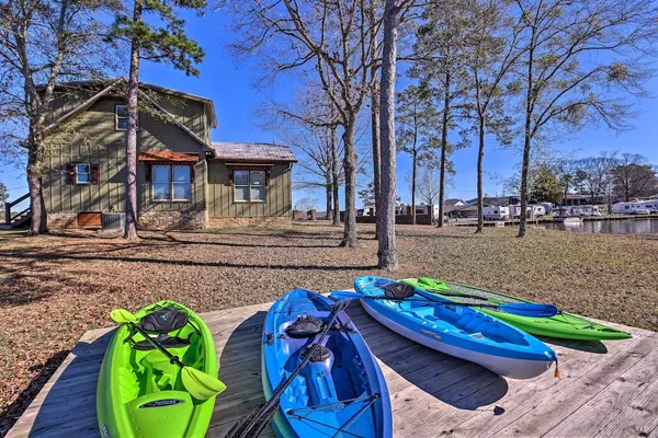 Photo 1 - Home Located on the Shoreline of Lay Lake!