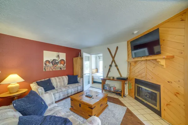 Photo 1 - Cozy Angel Fire Retreat < 1 Mi to Ski Resort!