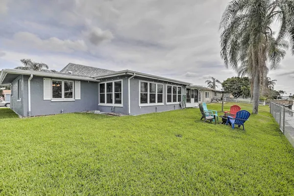 Photo 1 - Charming Home w/ Patio, 7 Mi to Sunset Beach!