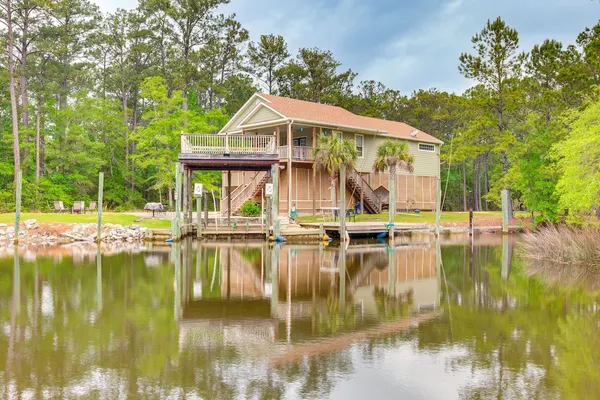 Photo 1 - Bayou La Batre Stilted House on Snake Bayou!