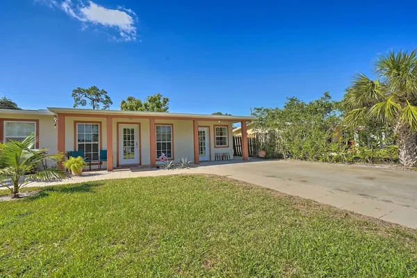 Photo 1 - Bright Naples Home - 4 Mi to Botanic Gardens!