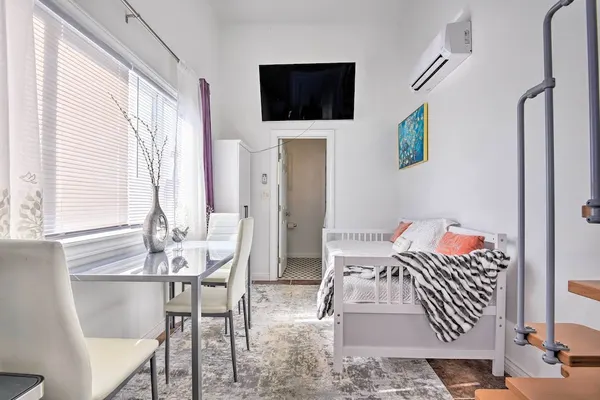 Photo 1 - Chatsworth Studio w/ Tennis Court Access!