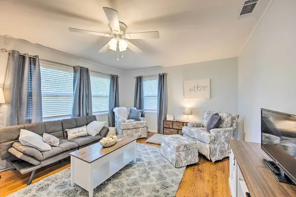 Photo 1 - Longview Vacation Rental Home: 4 Mi to Dtwn
