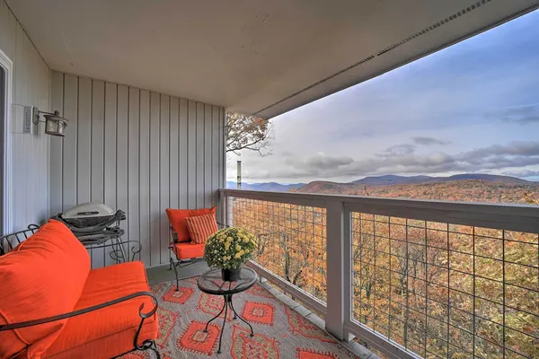 Photo 1 - Breathtaking Highlands Condo w/ Mountain View