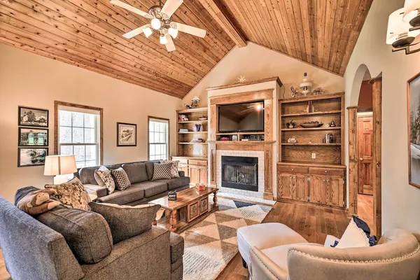 Photo 1 - Pet-friendly Abingdon Abode w/ Yard & Grill!