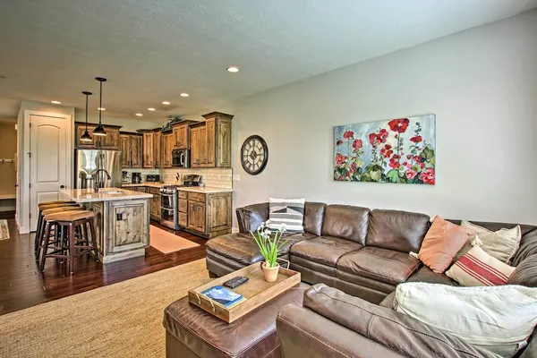 Photo 1 - Edgewater Townhome ~ 7 Mi to Snowbasin Resort