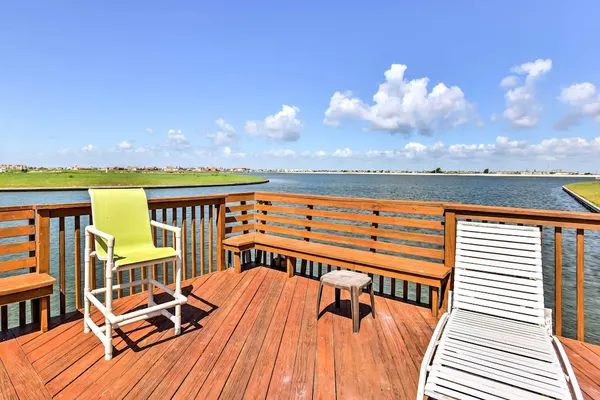 Photo 1 - Waterfront Corpus Christi Townhome w/ Pool & Dock!