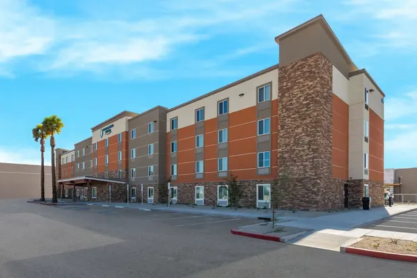 Photo 1 - Woodspring Suites Tolleson - Phoenix West