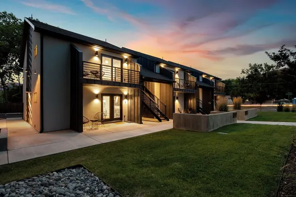 Photo 1 - Modern Mesa