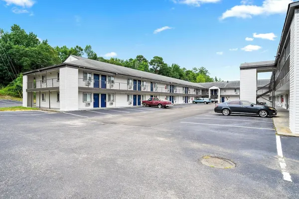 Photo 1 - Efficiency Lodge - Columbus GA