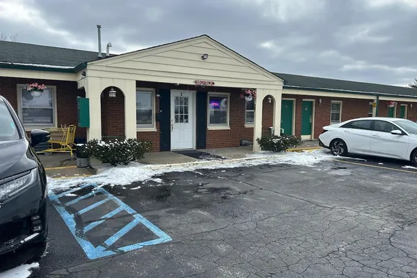 Photo 1 - Hillcrest Motel By OYO Aurora IN Near Lawrenceburg