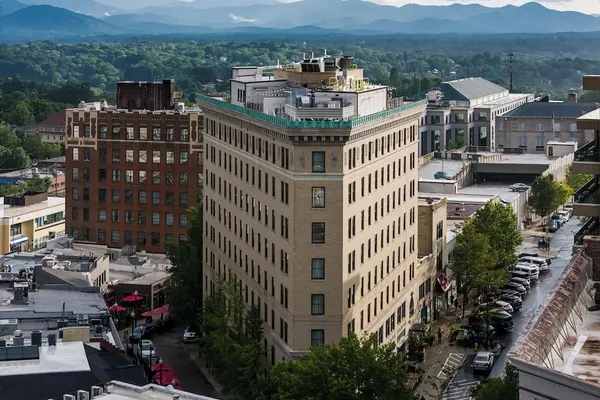 Photo 1 - Flat Iron Hotel