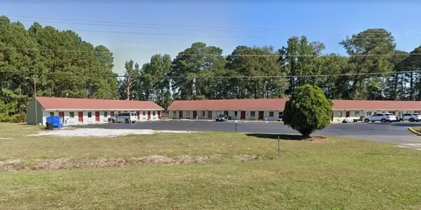 Photo 1 - Courtland Inn By Townhouse Franklin VA US 58