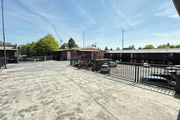 Photo 1 - Banfield Studios By OYO Portland OR