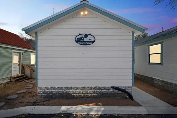 Photo 1 - Stunning Cabin Right on Main St!