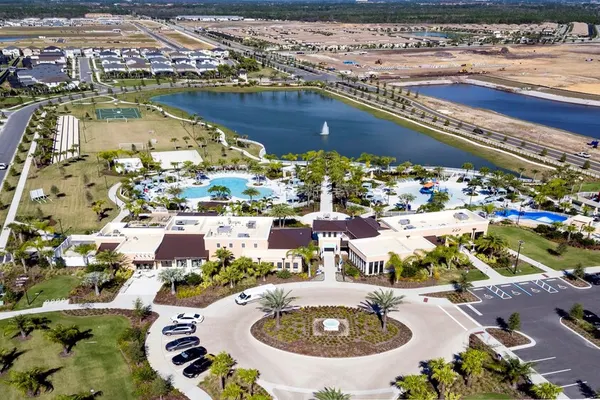 Photo 1 - Family-friendly Oasis With Resort Amenities