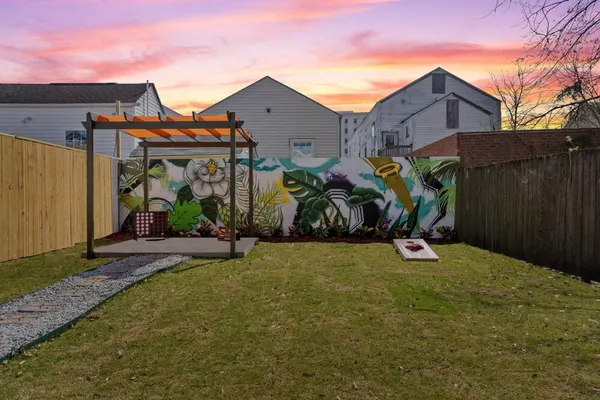 Photo 1 - House of Vibes
