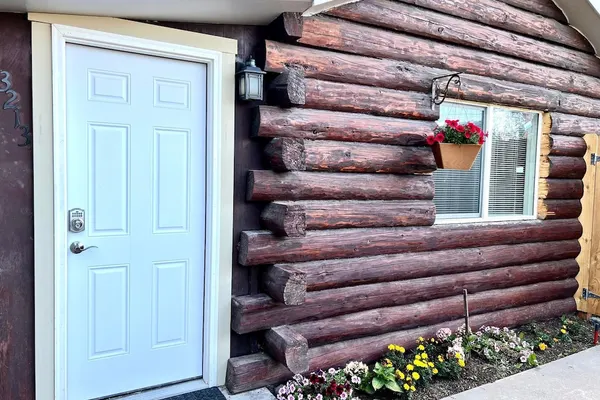 Photo 1 - Log cabin in heart of Anchorage