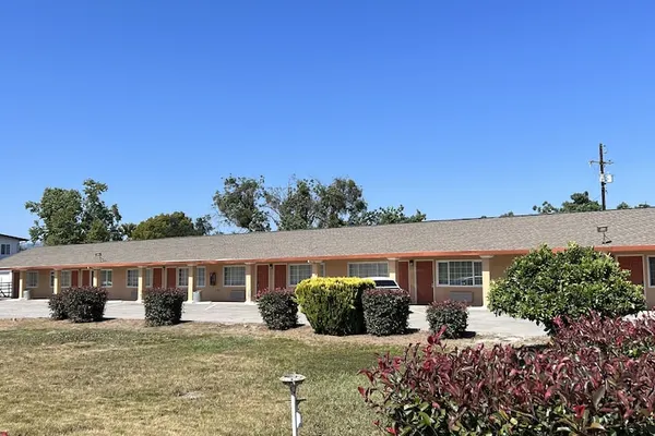 Photo 1 - Travel Inn Gilroy
