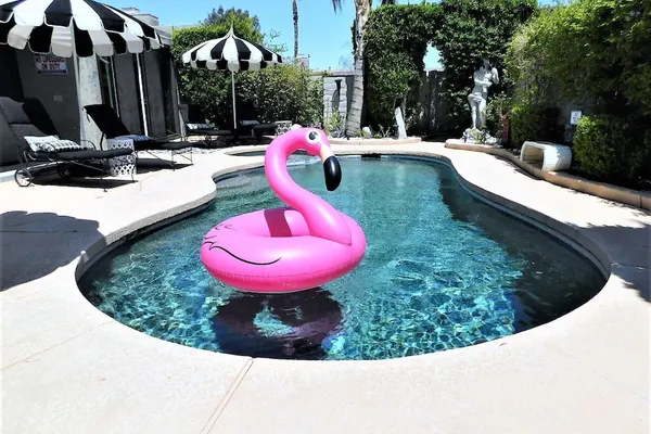 Photo 1 - The Desert Pearl - Private Pool & Spa!