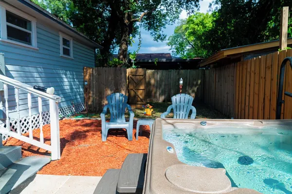 Photo 1 - Hot Tub Home With Commercial Parking