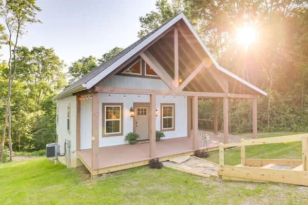 Photo 1 - Serene Kentucky Cabin w/ Fireplace + Fire Pit!