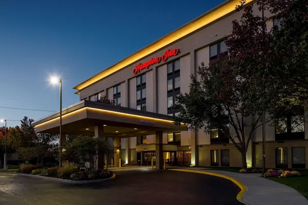 Photo 1 - Hampton Inn Philadelphia-International Airport