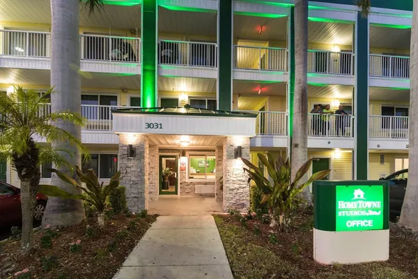 Photo 1 - HomeTowne Studios by Red Roof Fort Lauderdale