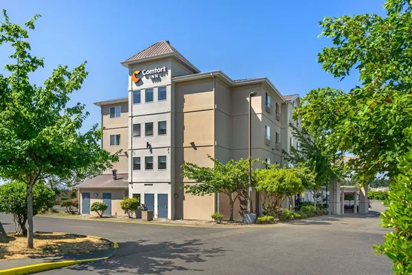 Photo 1 - Comfort Inn Federal Way - Seattle