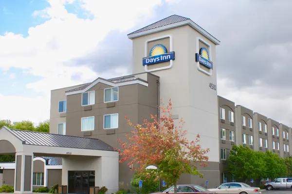 Photo 1 - Days Inn by Wyndham Eagan Minnesota Near Mall of America