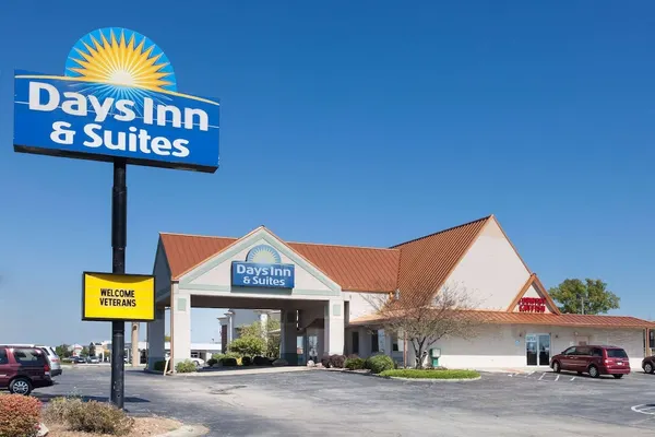 Photo 1 - Days Inn & Suites by Wyndham Kokomo