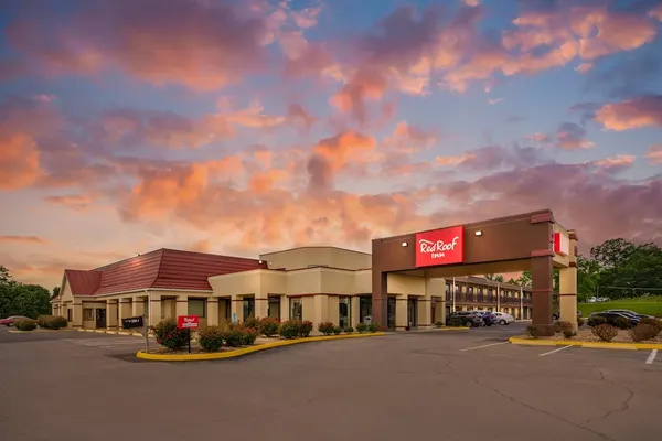 Photo 1 - Red Roof Inn Staunton