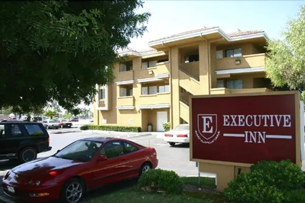 Photo 1 - Executive Inn Hotel