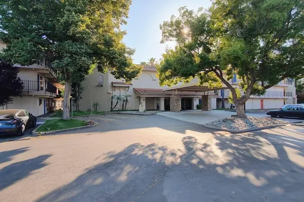 Photo 1 - Rancho Cordova Inn