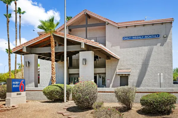 Photo 1 - Motel 6 Tempe, AZ – Elliot Road