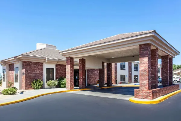 Photo 1 - Comfort Inn & Suites Near Fallon Naval Air Station