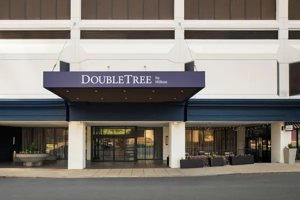 Photo 1 - DoubleTree by Hilton Hartford Downtown