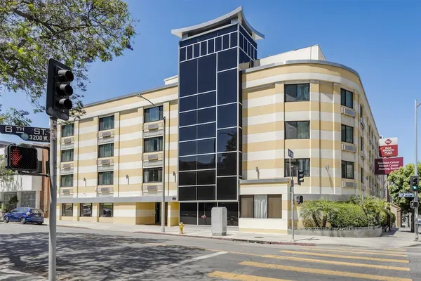 Photo 1 - Best Western Plus LA Mid Town Hotel