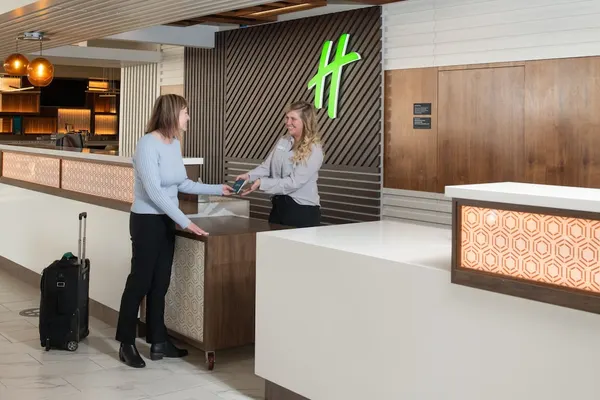 Photo 1 - Holiday Inn Portland - Columbia Riverfront by IHG