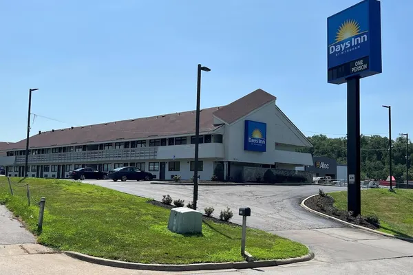 Photo 1 - Days Inn by Wyndham Kansas City Northeast