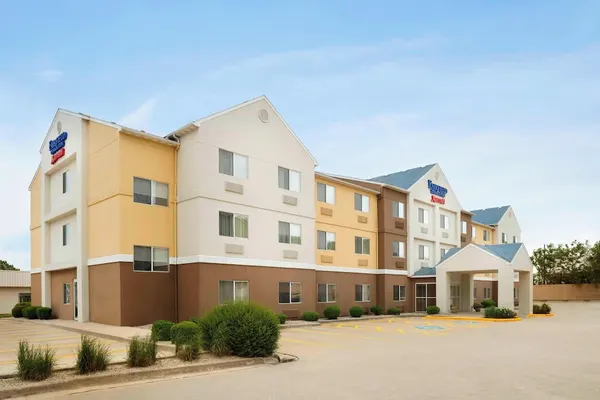 Photo 1 - Fairfield Inn & Suites by Marriott Champaign