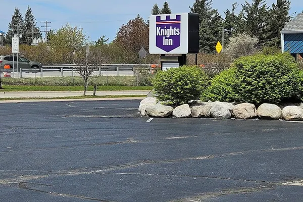 Photo 1 - Knights Inn Mackinaw City