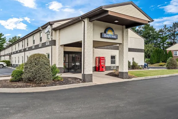 Photo 1 - Days Inn by Wyndham Lancaster PA Dutch Country