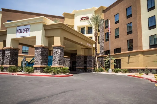 Photo 1 - Hampton Inn & Suites Tempe/Phoenix Airport, AZ