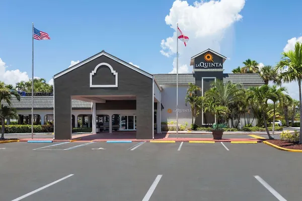 Photo 1 - La Quinta Inn by Wyndham Cocoa Beach-Port Canaveral
