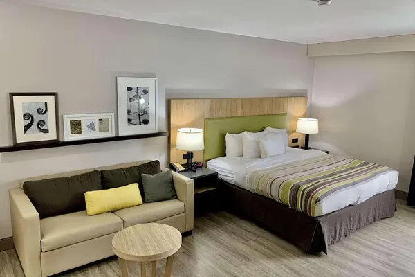 Photo 1 - Country Inn & Suites by Radisson, Sandusky South, OH